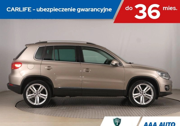 Volkswagen Tiguan cena 52000 przebieg: 145541, rok produkcji 2012 z Łowicz małe 254